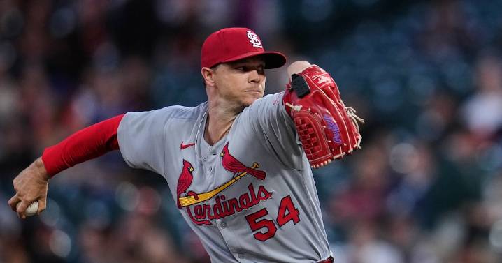 Potential Braves trade target Sonny Gray dealt to Red Sox