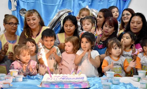 El Jardín Maternal Arco Iris celebró cuatro décadas de trabajo educativo y cuidados para la primera infancia