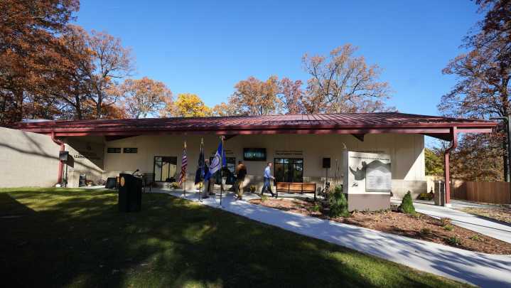Potter Park Zoo opens new animal health building