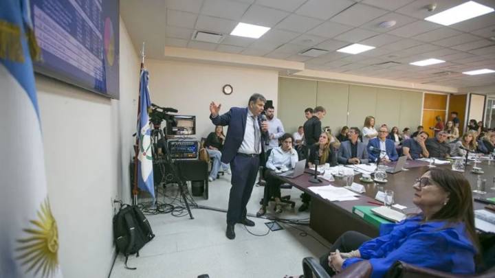 El ministro Koenig expuso el proyecto de presupuesto ante los diputados de la Comisión de Hacienda