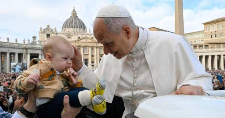 El papa León XIV celebra misa de Difuntos en Roma: “La caridad vence a la muerte”