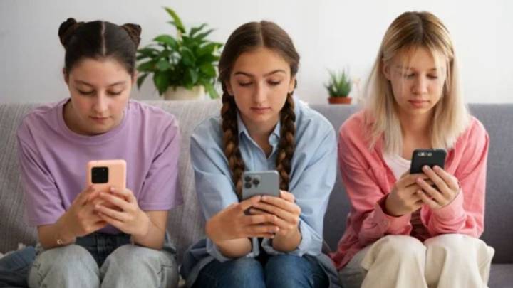 Jóvenes, política y contradicciones: entre el descreimiento, la apatía y la demanda estatal