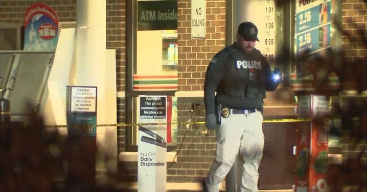 2 men dead in shooting at Bordentown, New Jersey 7-Eleven, Valero gas station