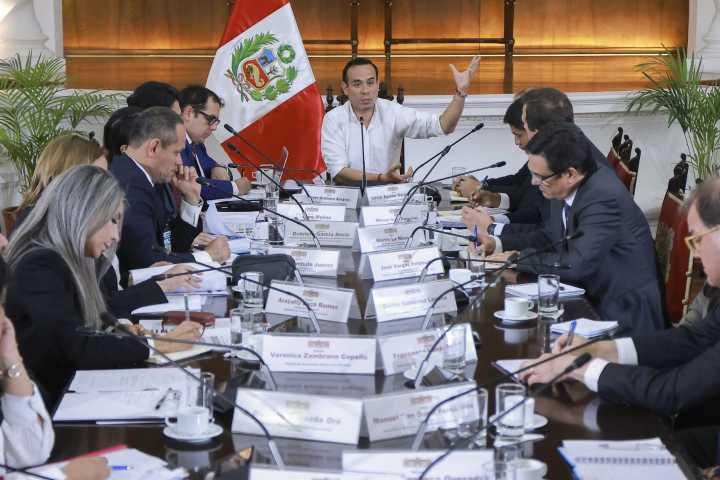 Presidente José Jerí lideró reunión de trabajo sobre temas relacionados a la Tarifa Unificada por Uso de Aeropuerto (TUUA)