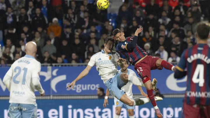 Dani Luna, el tímido rayo de luz del Huesca en un derbi tenebroso