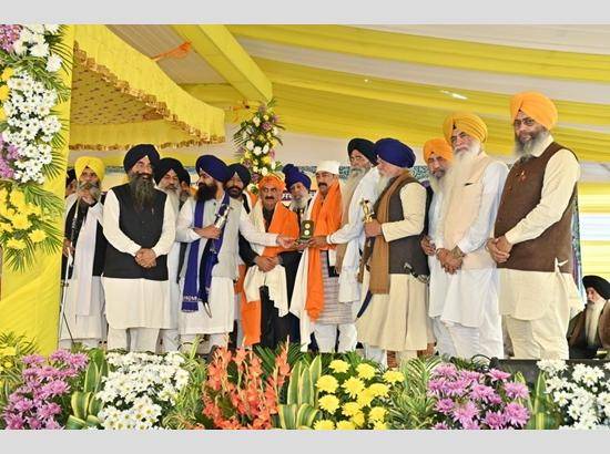 Himachal CM attends 350th Shahidi Diwas of Guru Tegh Bahadur in Sri Anandpur Sahib