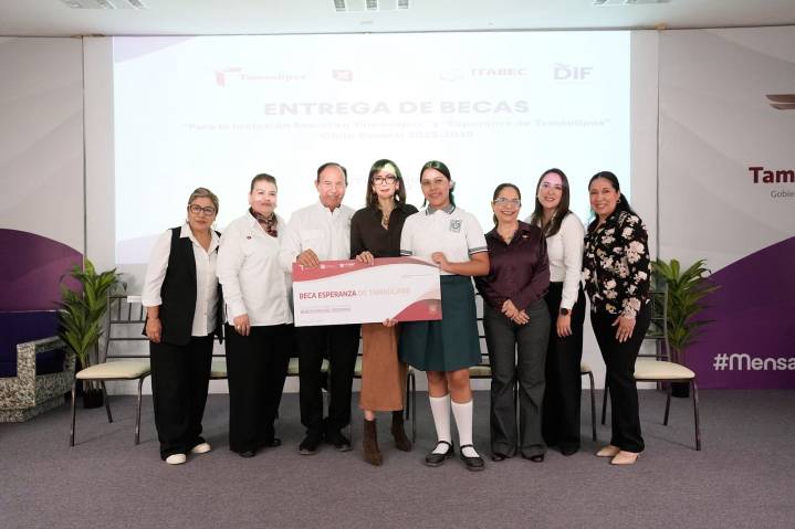 Impulsan Gobierno y DIF Tamaulipas inclusión y permanencia educativa con la entrega de becas