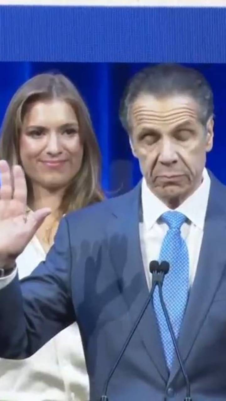 Cuomo congratulates Mamdani, tells crowd not to boo