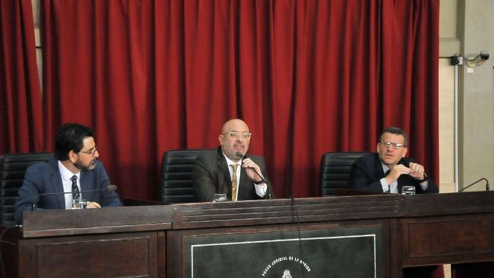 Fuertes críticas a la instrucción de la causa contra la banda del "Niño J"