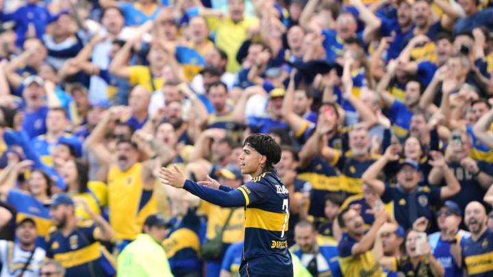 Zeballos reveló la charla con Russo que cambió su historia en Boca: "Me hizo levantar cabeza"