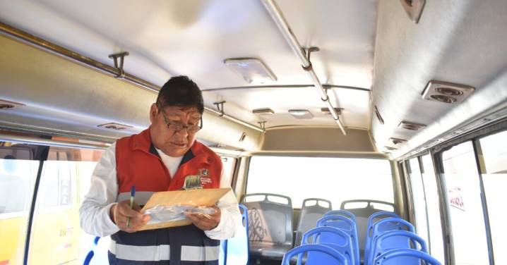 Vecinos alertan: rutas D y 2 no cubren demanda en horas punta