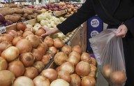 Some immigrants are no longer eligible for SNAP. How WA is responding