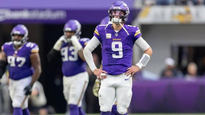 Vikings' eight false starts spark claim Ravens used illegal signals