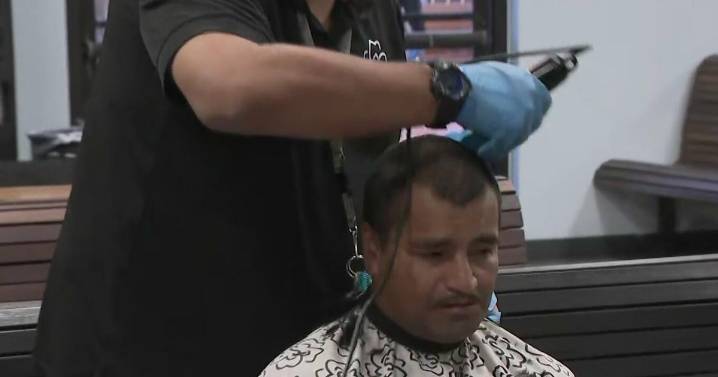 Thanksgiving meals and services offered downtown LA on Skid Row