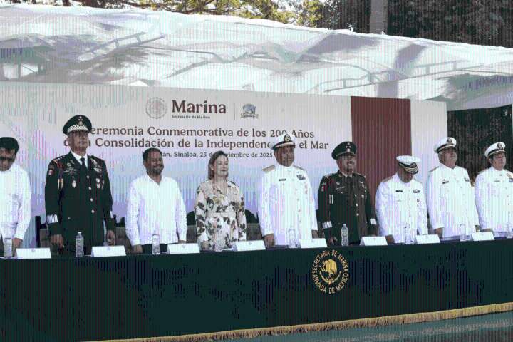 Marina celebra el bicentenario de la Consolidación de la Independencia en la Mar