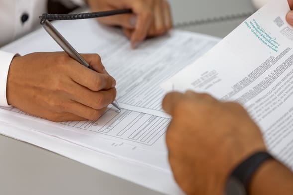 ¡Histórico! Docentes pensionados podrán acceder a una prima de medio año tras 36 años de pleito