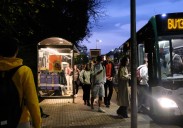 «Coger asiento en el bus es una utopía en Astigarraga; y eso si hay suerte y no te quedas en tierra»