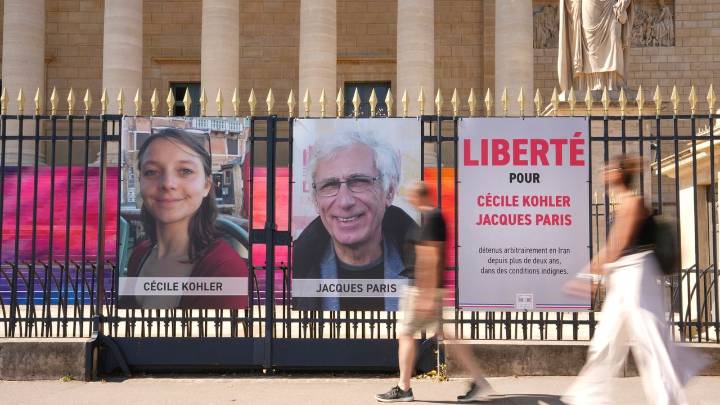 2 French nationals freed from Iranian prison after more than 3 years in detention