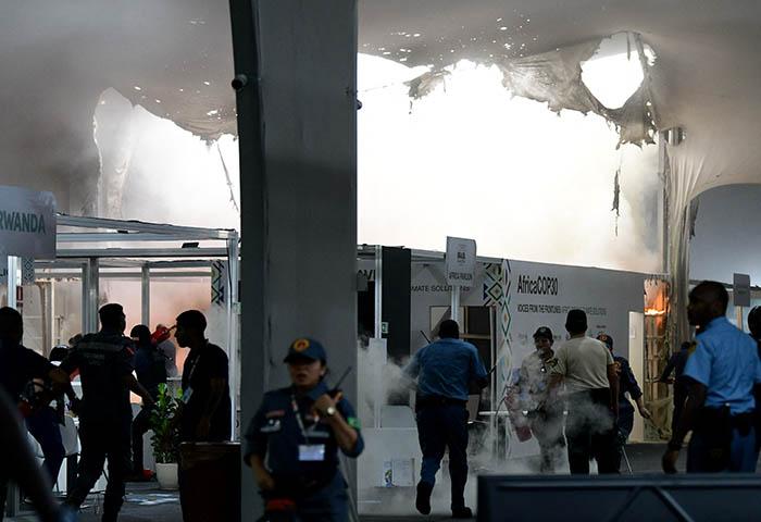 La COP30 desaloja el pabellón de negociaciones en Belém