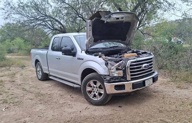 Le da trabajo de limpieza de patio y lo asalta en su casa en Acuña
