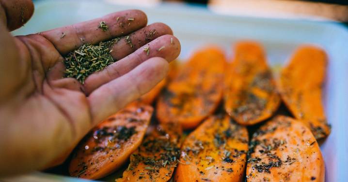 Chef's secret to making perfectly oven crispy sweet potatoes with honey