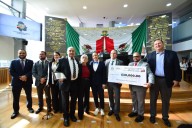 Entregan en Congreso el premio al Mérito Deportivo