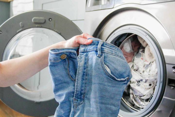 How Many Times Can You Wear Jeans Before Washing Them?