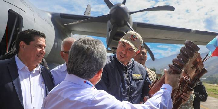 José Jerí inició su gira nacional en Huánuco llamando “minúsculos” a quienes critican el izamiento de la bandera