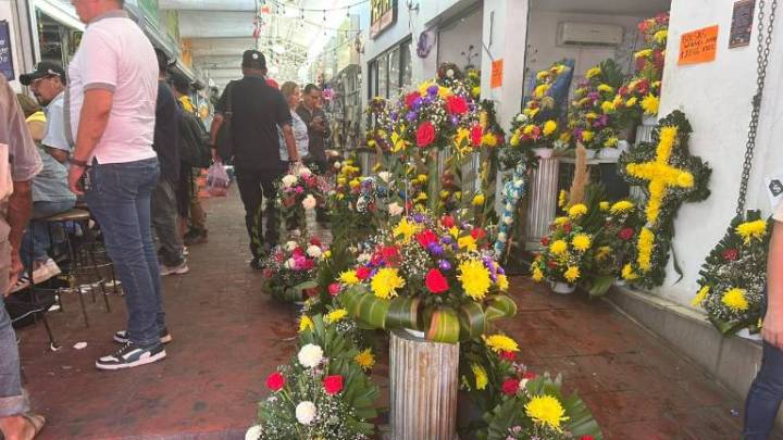 Florerias de Culiacán sufren pérdidas por retraso en llegada de flores
