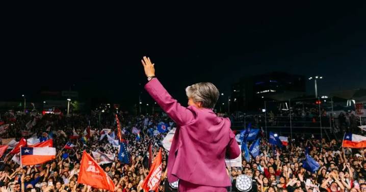 Comando de Jara llama a elegir entre la unidad nacional o la política del miedo de Kast