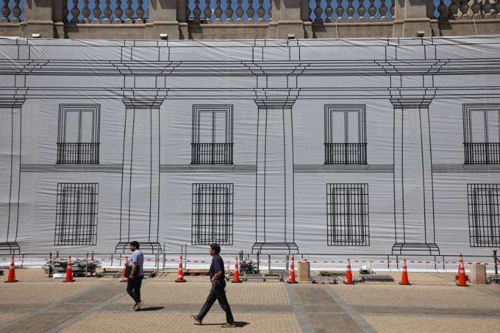 Municipalidad de Santiago ordena paralizar las obras de remodelación en La Moneda