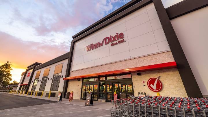 Winn-Dixie is going all-in on Florida. Will the gamble pay off?