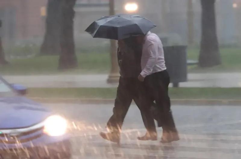 Noviembre arranca con posibles lluvias: así estará el tiempo este sábado en Santiago del Estero