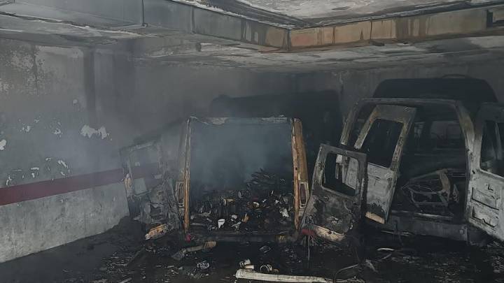 El edificio quemado en Oliver es la vivienda de dos de los detenidos por el robo del cementerio de Torrero