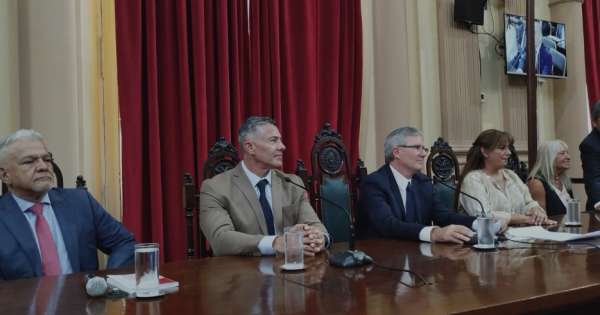 Esteban Amat fue ratificado y seguirá al frente de Diputados hasta 2027