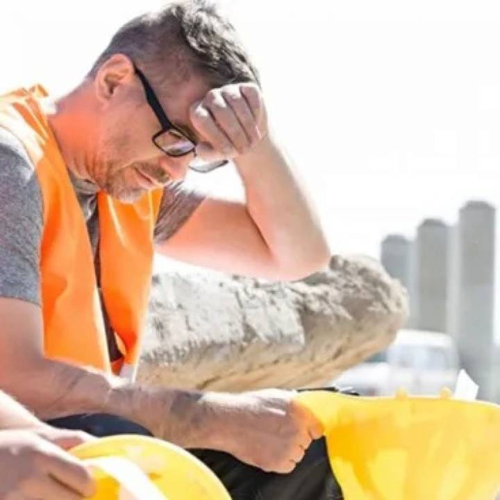 Desde que asumió Javier Milei, se perdieron 276.000 puestos de trabajo registrados y cerraron casi 30 empresas por día