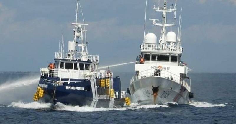 US urges ASEAN to be firm on China in disputed sea