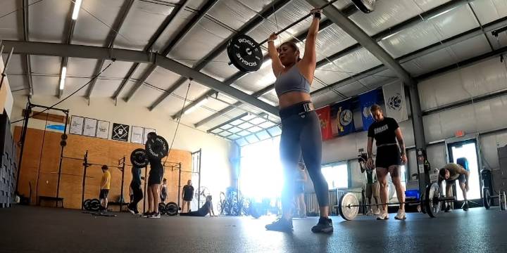 McMinnville gym founded by veterans honors heroes through fitness