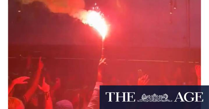 Liam Gallagher Melbourne: Oasis singer blasts flare-throwing fan at Marvel Stadium