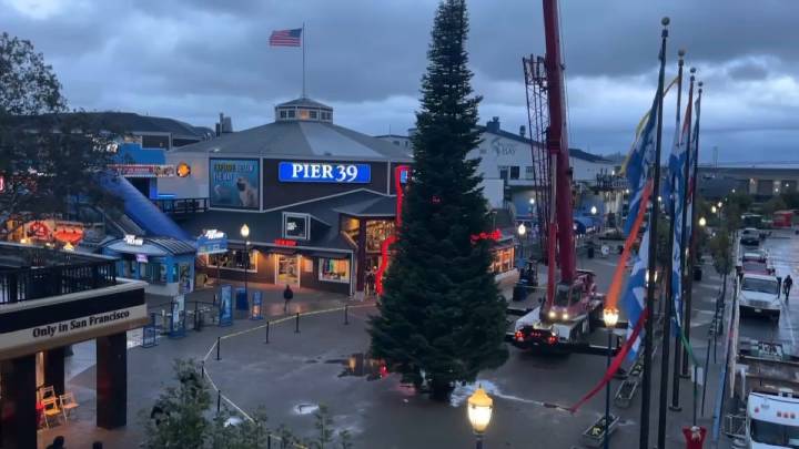 San Francisco preps for holiday season