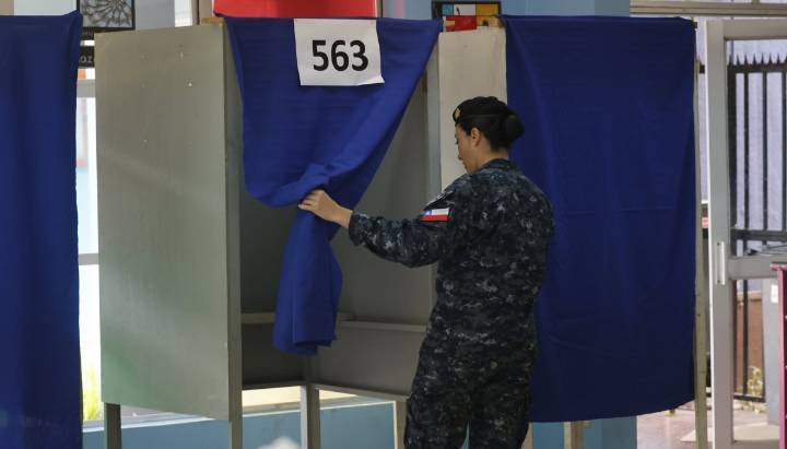 Servel reporta que más del 27% de las mesas ya están constituidas