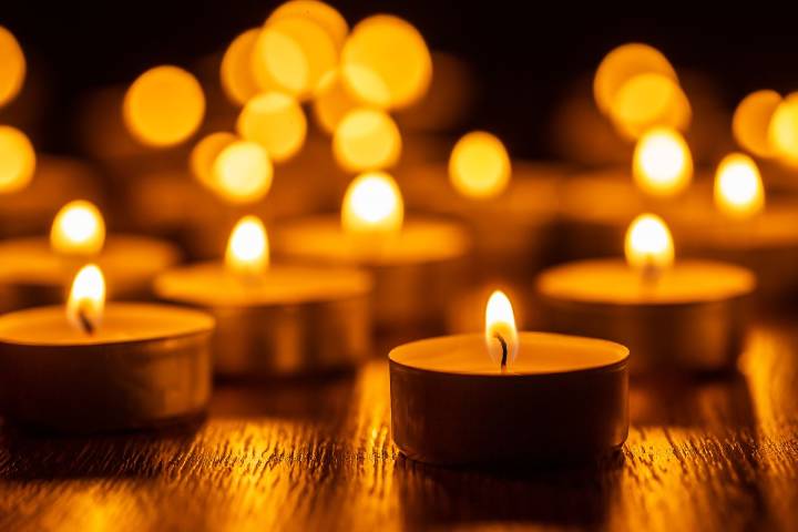 Singer Fatally Shot During Reported Ambush in Los Angeles: DELAROSA Was 22