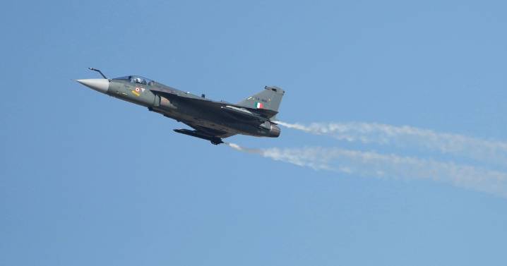 Pilot killed after Indian combat plane crashes at Dubai Air Show