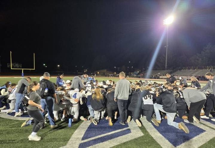 Riverdale Ridge’s Ricky Weeks taken away by ambulance in 4A second round