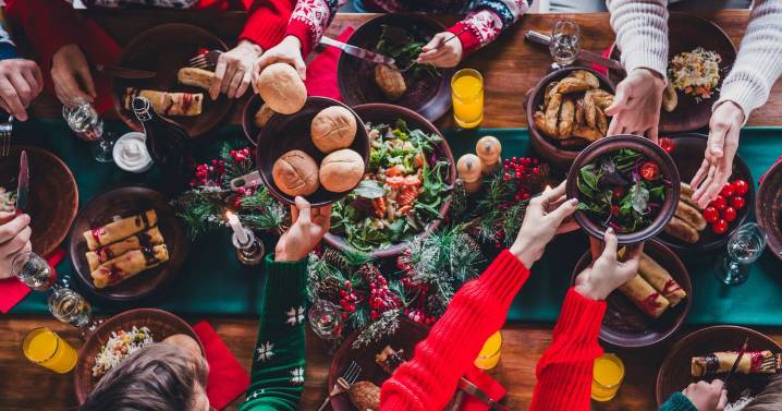 Etiquette expert shares 3 simple tips to survive tricky Christmas family moments
