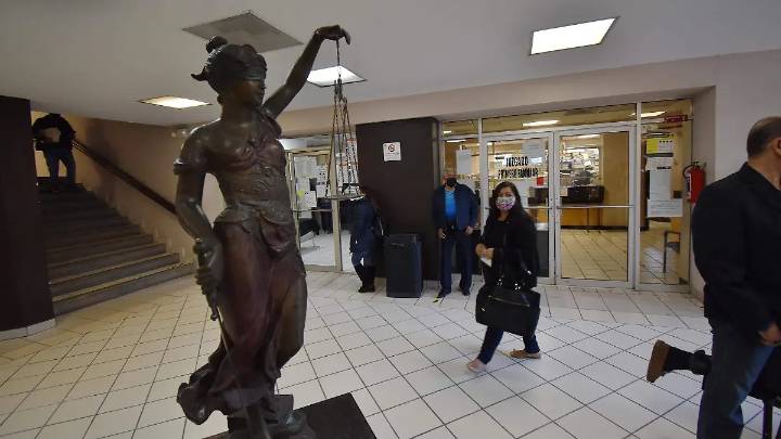 Reformas fiscales y judicial ponen en desventaja a contribuyentes, alerta experto