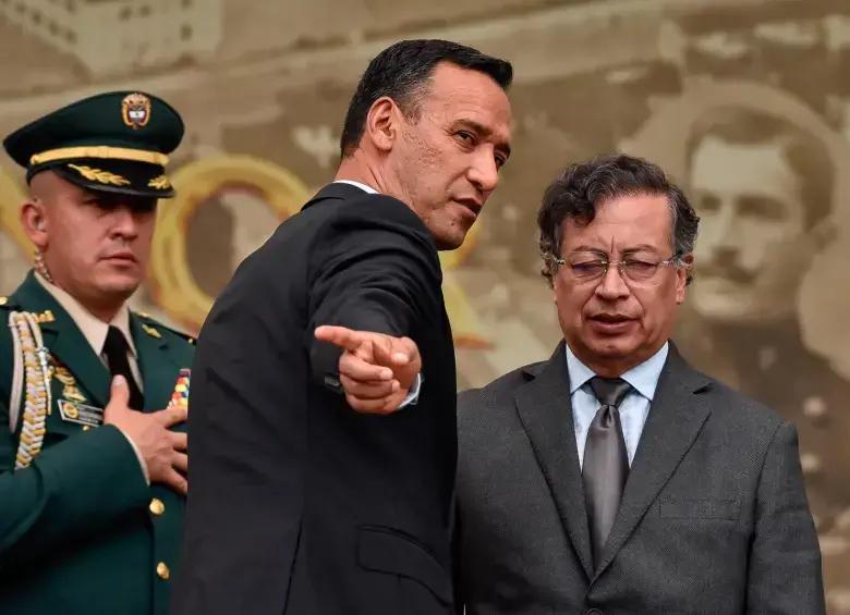 Congresistas pedirán moción de censura contra el ministro de Defensa tras muerte de menores de edad en bombardeo