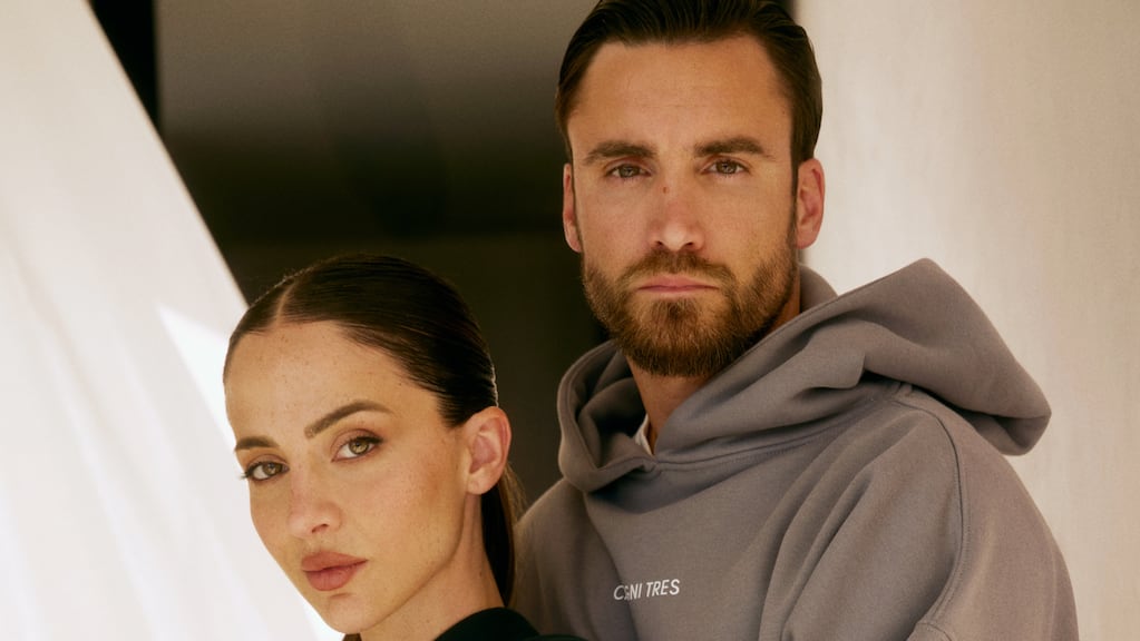 Campeón del mundo y diseñador: Nicolás Tagliafico lanzó una cápsula de moda deportiva con su mujer