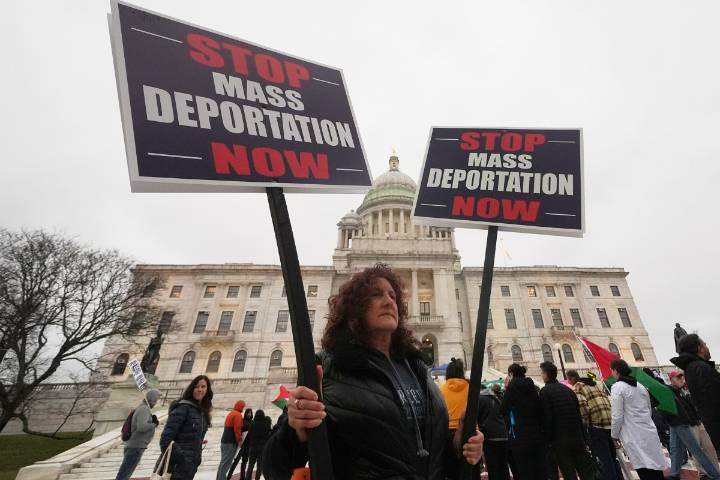 Corte de apelaciones veta la deportación rápida propuesta por el Gobierno de Trump
