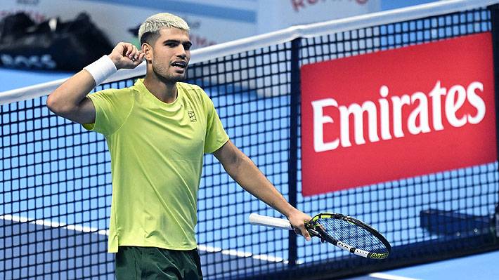 "De cine": Mira el golpe de Carlos Alcaraz que sacó elogios e hizo recordar a Federer Sigue firme en las Finales ATP de Turín.